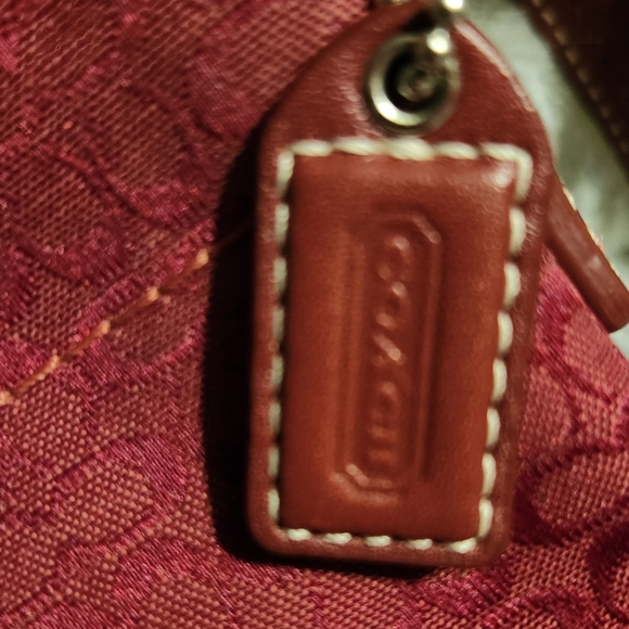 Coach Soho Rare Cherry Red Signature Canvas Leather Trim Swingpack Crossbody Bag - Picture 9 of 9